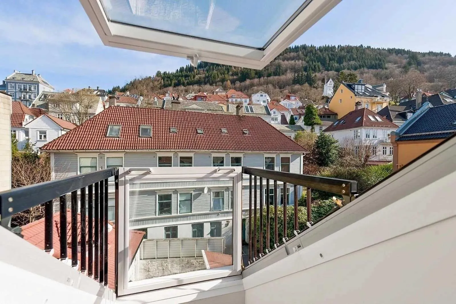 Dinbnb Apartments L 200M To Bryggen L Luxury 2 Bedroom L 2Min To Floibanen Bergen